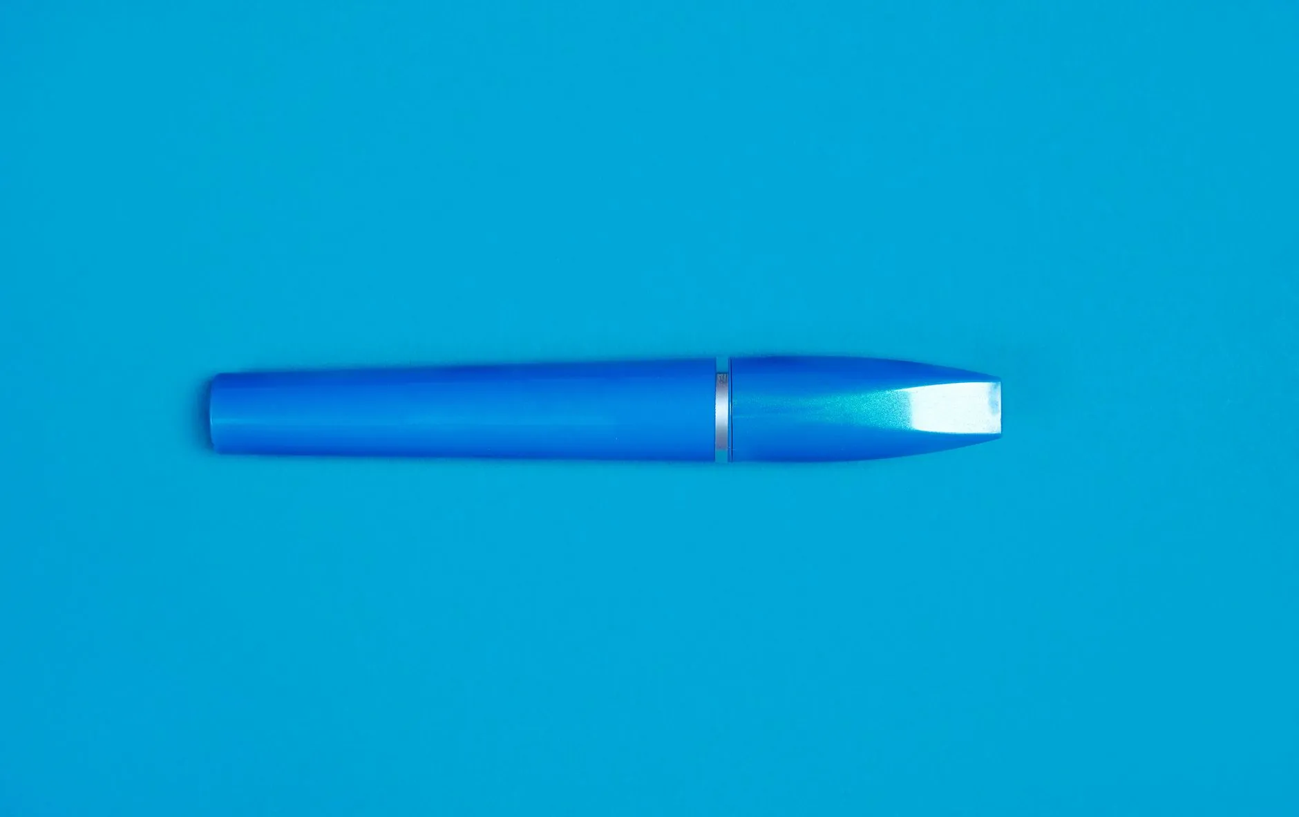 Type-C连接器与USB连接器在信号传输性能上的技术差异解析